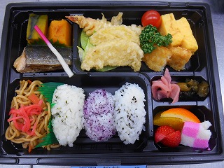 お花見弁当