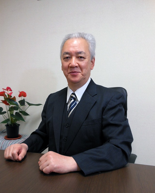 施設長 二村一範